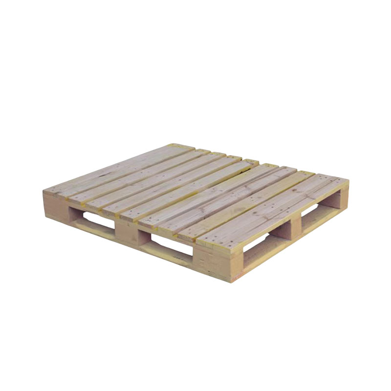 What contributions do wooden pallets make in promoting green logistics?